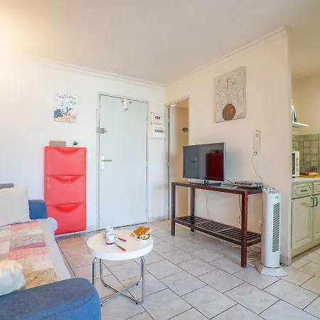 Apartment Terrasses De La Baronnie-3 By Interhome